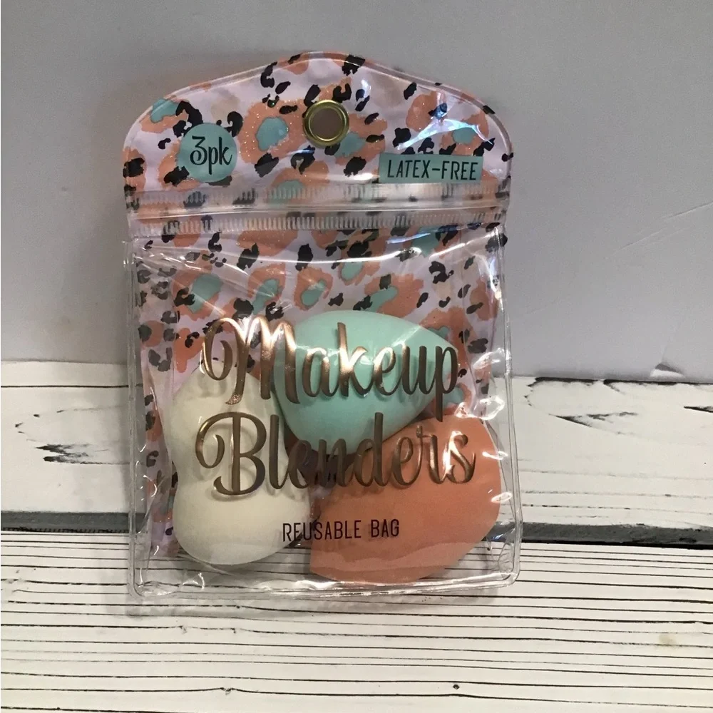 3pk Makeup Blenders with Leopard Print Bag